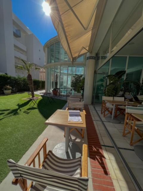 Hotel & Apartaments Thalassa Sport & Spa Roses Dış mekan fotoğraf