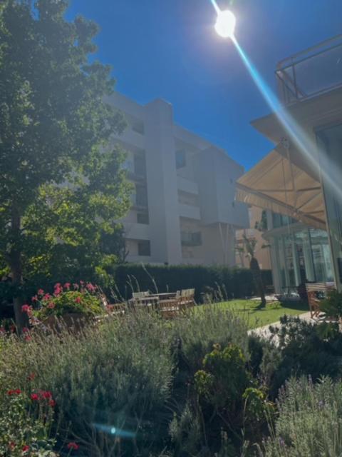 Hotel & Apartaments Thalassa Sport & Spa Roses Dış mekan fotoğraf