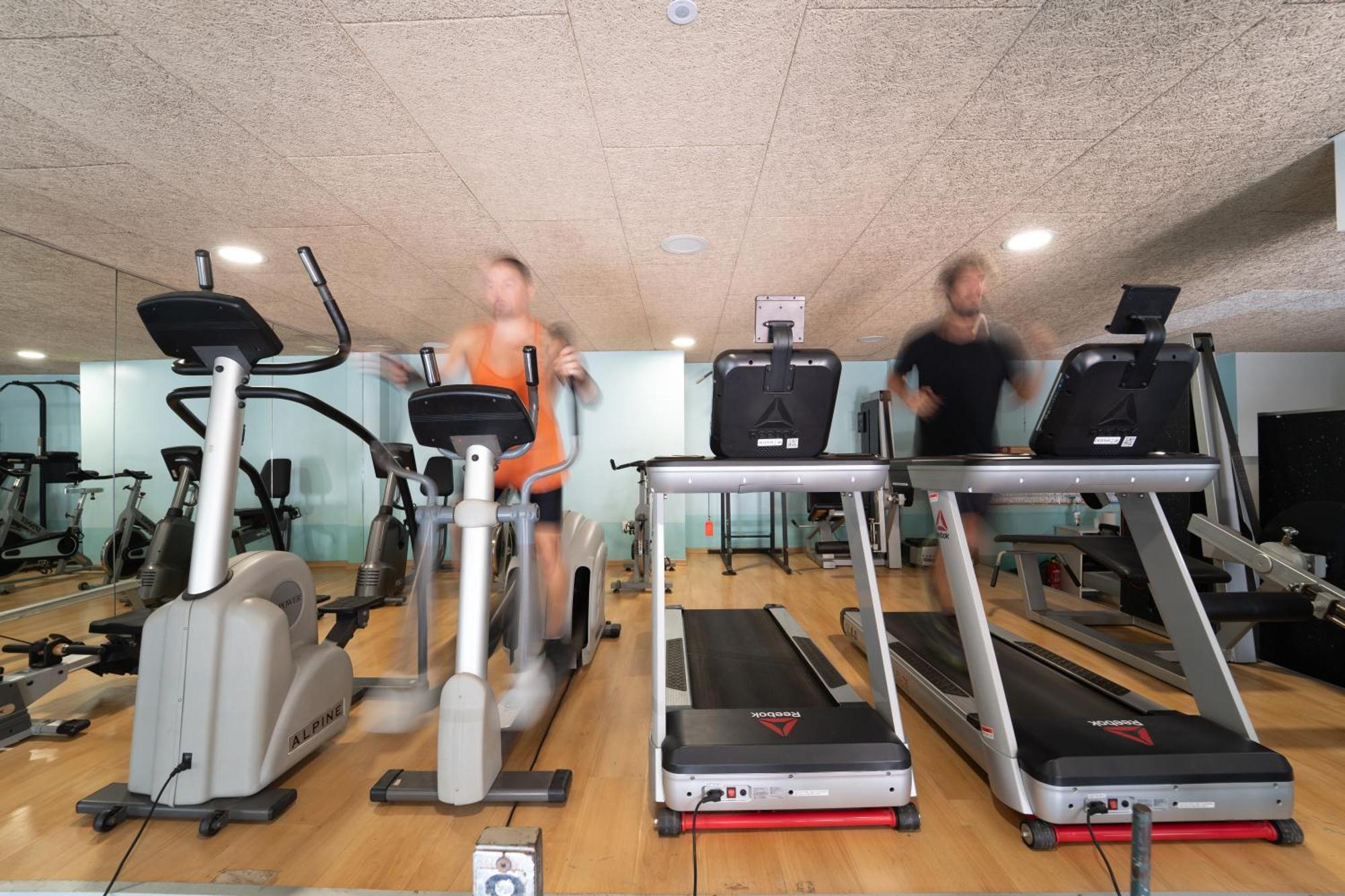 Hotel & Apartaments Thalassa Sport & Spa Roses Dış mekan fotoğraf