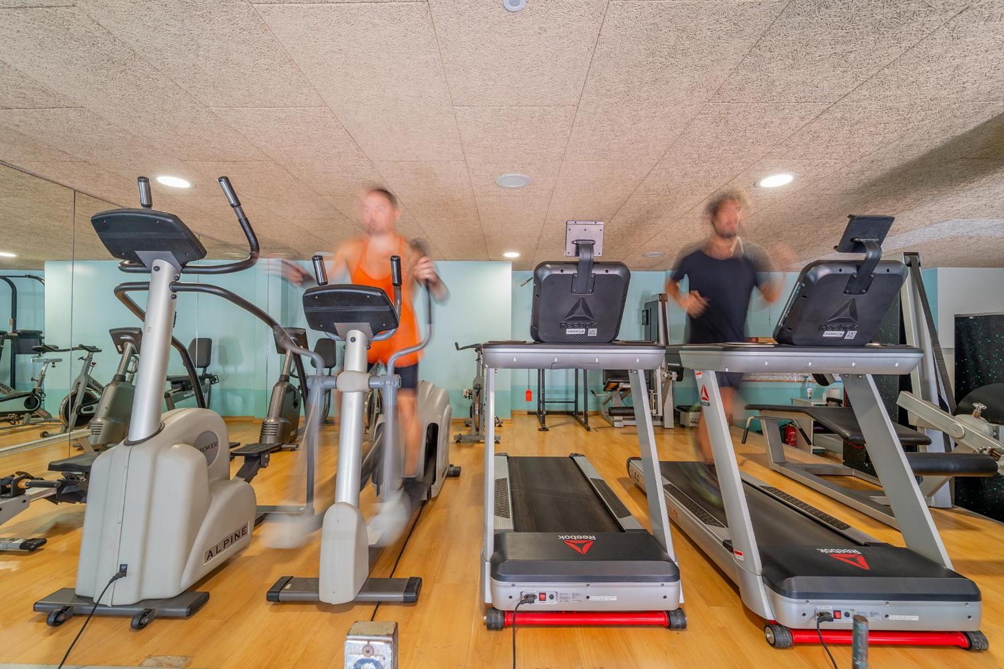 Hotel & Apartaments Thalassa Sport & Spa Roses Dış mekan fotoğraf