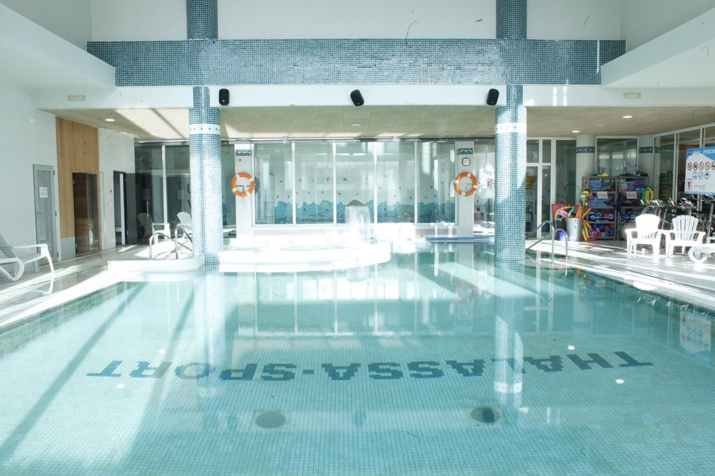 Hotel & Apartaments Thalassa Sport & Spa Roses Dış mekan fotoğraf