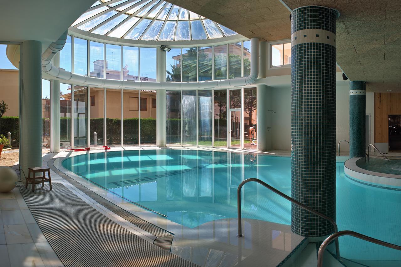 Hotel & Apartaments Thalassa Sport & Spa Roses Dış mekan fotoğraf